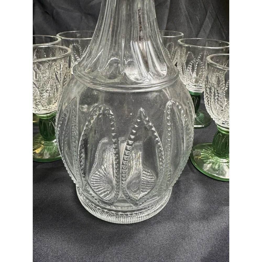 Unbranded vintage clear